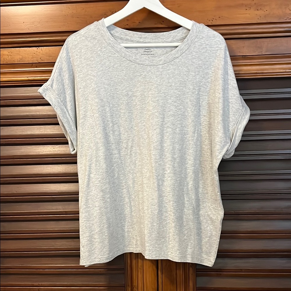 Banana Republic Factory Women’s Gray Women's Soft Top Cuff Sleeves